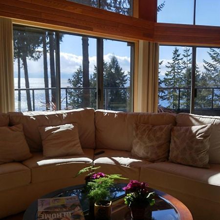 Sunshine Coast Treetop B&B Sechelt Exterior photo